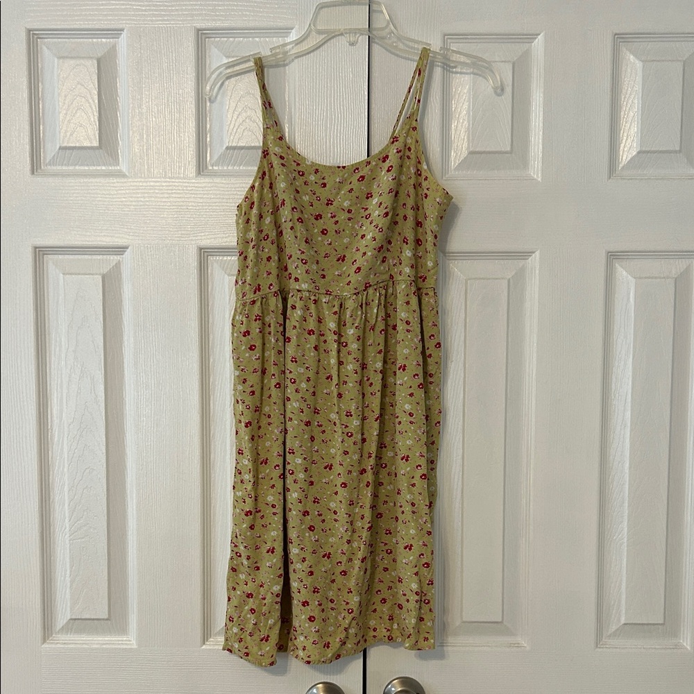 Elegant Floral Midi Dress in Olive Green